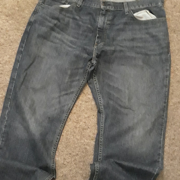 Levis - Picture 3 of 6